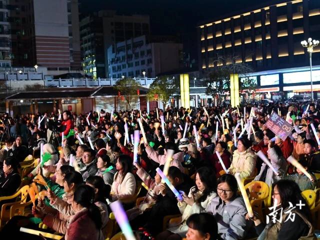 流行音樂會人氣旺。