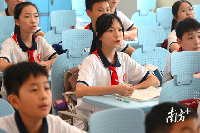 “十四五”期間，連州教育總投入約57.5億元，改擴建學校53所，新增公辦學位14755個。黃津 攝